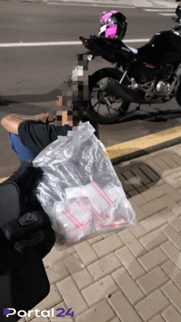 Homem é preso com 38 buchas de cocaína durante Operação Lei Seca em Cascavel