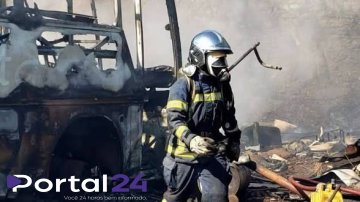 Incêndio de grandes proporções atinge ferro-velho e mobiliza equipes de emergência em Engenheiro Beltrão