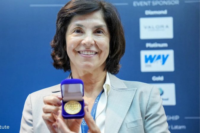 Diretora da Sanepar está entre as mulheres mais influentes da infraestrutura no Brasil