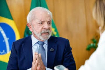Lula estuda retorno da Petrobras à distribuição de combustíveis