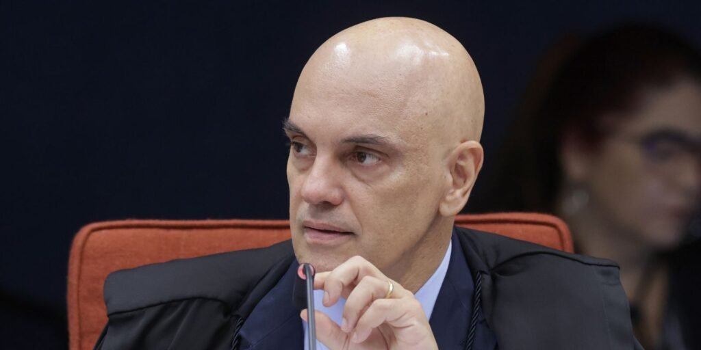 Moraes nega visita de assessor de Trump a Bolsonaro na Papudinha