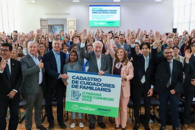 Paraná lança Cadastro do Cuidador e reforça cooperação em políticas para pessoa idosa