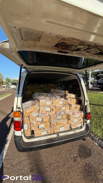 PF e PM apreendem vans, embarcações e três toneladas de frango em tentativa de travessia irregular no Rio Paraná