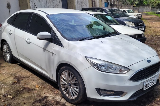 Estado arrecada quase R$ 2 milhões com primeiro leilão de veículos oficiais de 2026