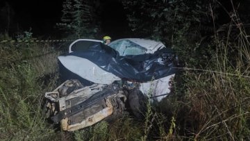 Acidente deixa homem e bebê mortos na SC-350