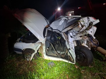 Acidente deixa homem morto na PR-317 e motorista foge do local