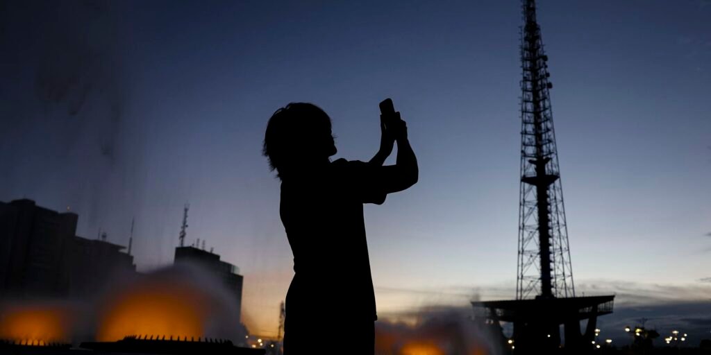 Artistas traduzem Brasília sem precisar de palavras 