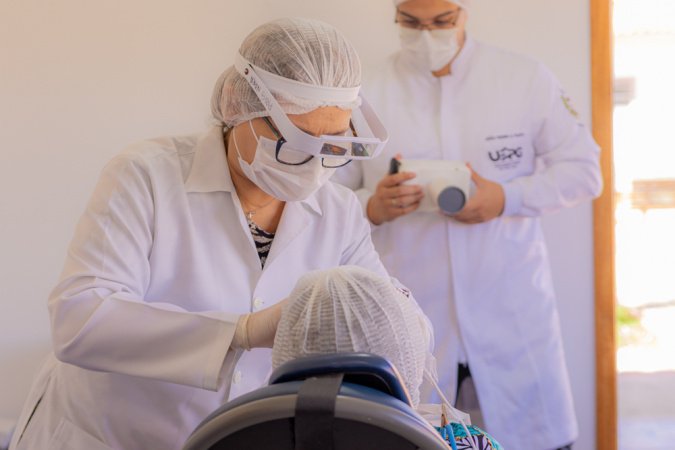 Condomínio do Idoso em Jaguariaíva recebe projeto de extensão odontológico da UEPG