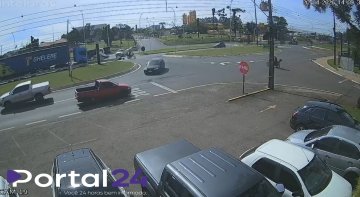 Batida entre duas motos é registrada no trevo da Portal, na BR-277, e deixa feridos