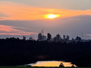 Domingo será de tempo firme e temperaturas amenas em Cascavel