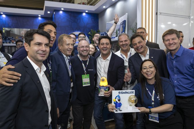 Em visita a ExpoApras, Ratinho Junior destaca produção de alimentos e economia do Paraná