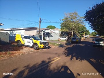 Homem fica ferido após fugir sobre telhados na região norte de Cascavel