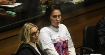 Monique Medeiros se entrega à polícia e volta a ser presa