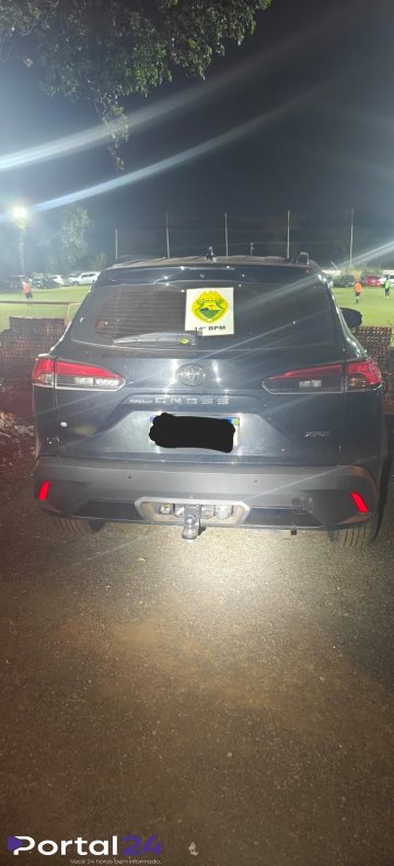 Mulher é presa com carro furtado e placas adulteradas no Centro de Foz do Iguaçu