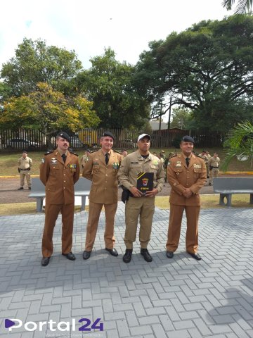 Polícia Militar realiza solenidade em homenagem a Tiradentes em Cascavel