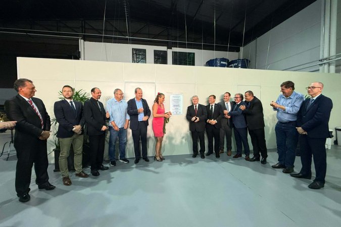 Paraná sedia 1ª fábrica do País de tecnologia húngara que protege plantas de fungos e bactérias