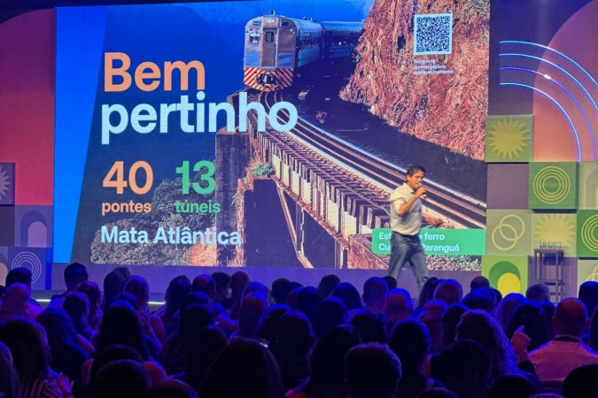 Em Foz do Iguaçu, mil agentes de viagem conhecem potencial turístico do Paraná