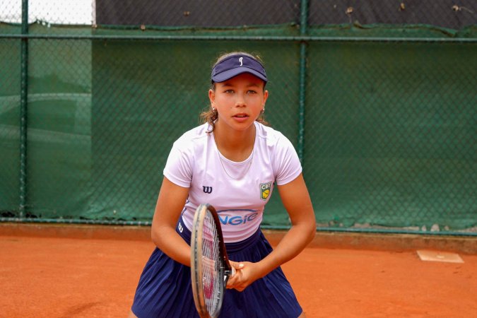 Joia de Palmas: paranaense de 13 anos disputará Roland Garros e Wimbledon em 2026