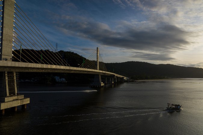Acesso para ciclistas e pedestres na Ponte de Guaratuba será liberado às 3h de sábado