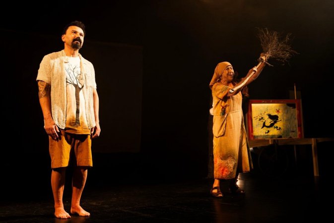 Teatro José Maria Santos recebe a volta de Regina Vogue aos palcos com “Desmonte”
