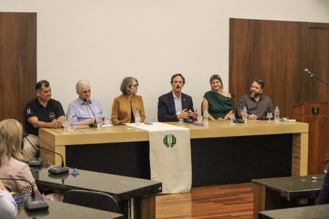 UEL recebe R$ 2 milhões do Estado para projeto de inovação tecnológica em saúde única