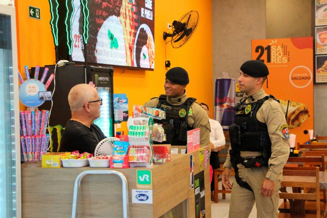Em nova ação estratégica, PMPR amplia policiamento na região central de Curitiba