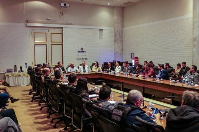 Estado vai criar grupo para coibir motoristas clandestinos em aeroportos e rodoviárias