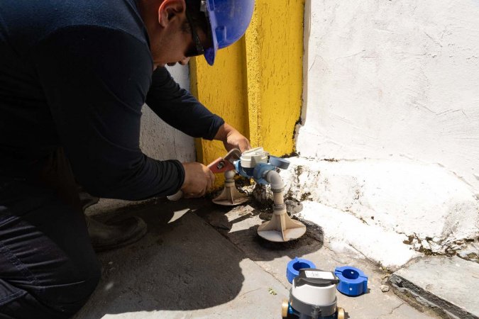 Sanepar orienta que hidrômetros são resistentes ao frio, mas exigem outros cuidados