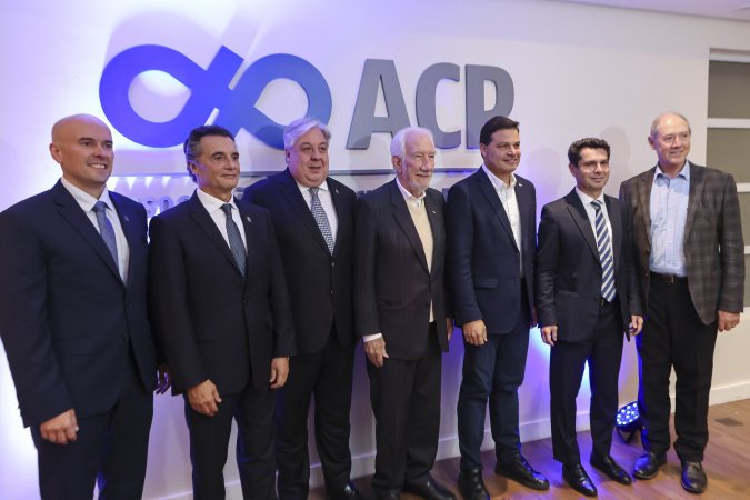Piana participa de homenagens à Associação Comercial do Paraná e à educação adventista