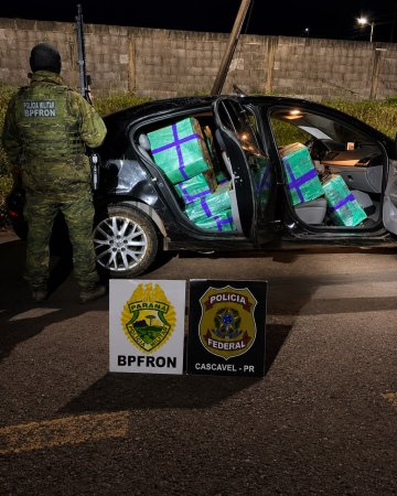 BPFRON e Polícia Federal apreendem 480 kg de maconha após perseguição na BR-277