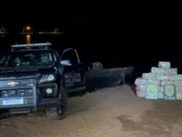 BPFRON e Polícia Federal apreendem mais de 1,2 tonelada de maconha em porto clandestino de Santa Helena