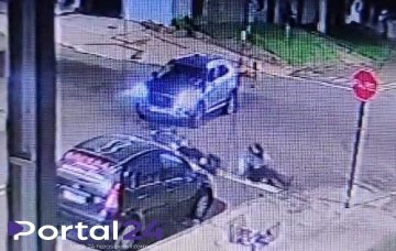 Câmera de segurança registra colisão entre carro e bicicleta no bairro Floresta, em Cascavel