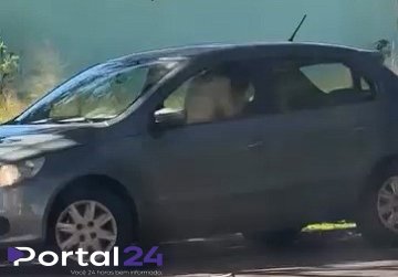 Casal é flagrado praticando atos libidinosos dentro de carro em via pública de Cascavel