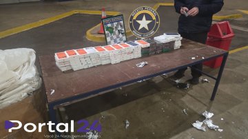 Celulares avaliados em R$ 530 mil são apreendidos em fundo falso na Ponte da Amizade