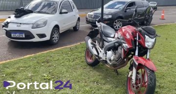 Colisão entre carro e moto é registrada em frente à FAG em Cascavel