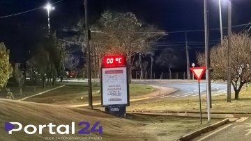 Geada marca amanhecer gelado com 0°C em Cascavel