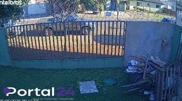 Homem furta carteira de dentro de veículo no bairro Cascavel Velho e cartões são usados em comércios da região
