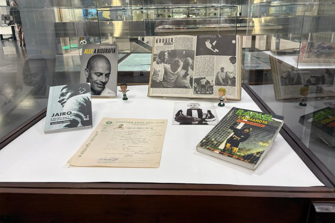 Acervo histórico: exposição sobre futebol paranaense é inaugurada no Arquivo Público