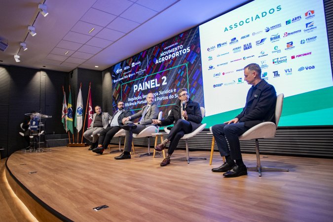 Paraná leva experiência em eficiência e segurança jurídica ao Movimento Agroportos 
