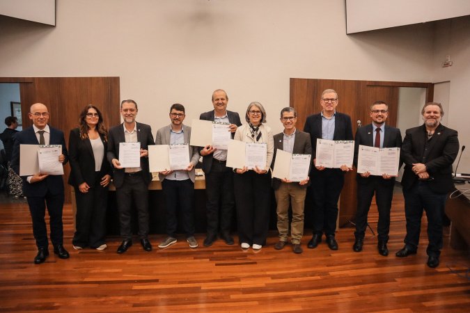 Paraná e instituto português assinam acordo para doutorado em tecnologia agroalimentar