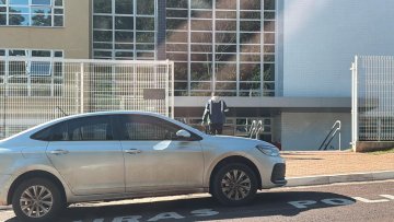 Motorista envolvido em acidente na Av. Carlos Gomes se apresenta à Polícia Civil
