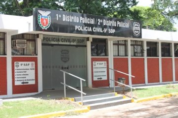 Mulher compra água de motorista de app e acorda sem as roupas íntimas