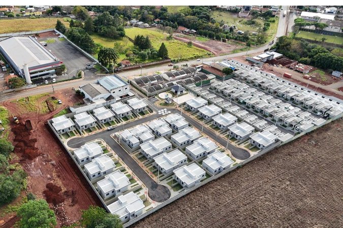 Com apoio do Estado, Ponta Grossa recebe novo condomínio com 47 casas