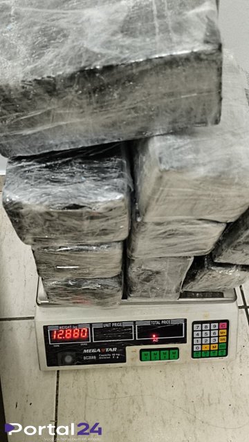 Polícia Militar apreende quase 48 kg de maconha e prende quatro pessoas em Cascavel
