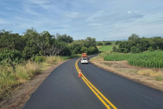 DER/PR realiza serviços de conservação em rodovias entre Uraí e Rancho Alegre