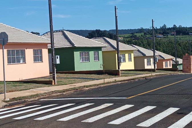 Em Siqueira Campos, 84 casas de nova etapa de residencial são entregues com apoio do Estado