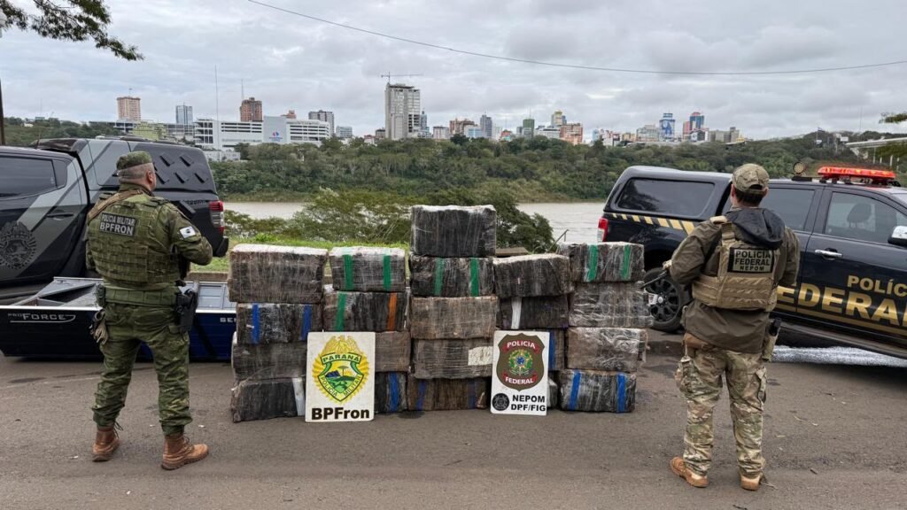Ação integrada apreende mais de 770 quilos de maconha às margens do Rio Paraná em Foz do Iguaçu