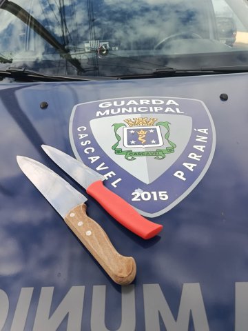 Guarda Municipal prende homem suspeito de ameaçar esposa com faca em Cascavel