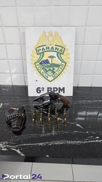Homem é preso por posse irregular de arma de fogo após denúncia durante atendimento de ocorrência em Cascavel