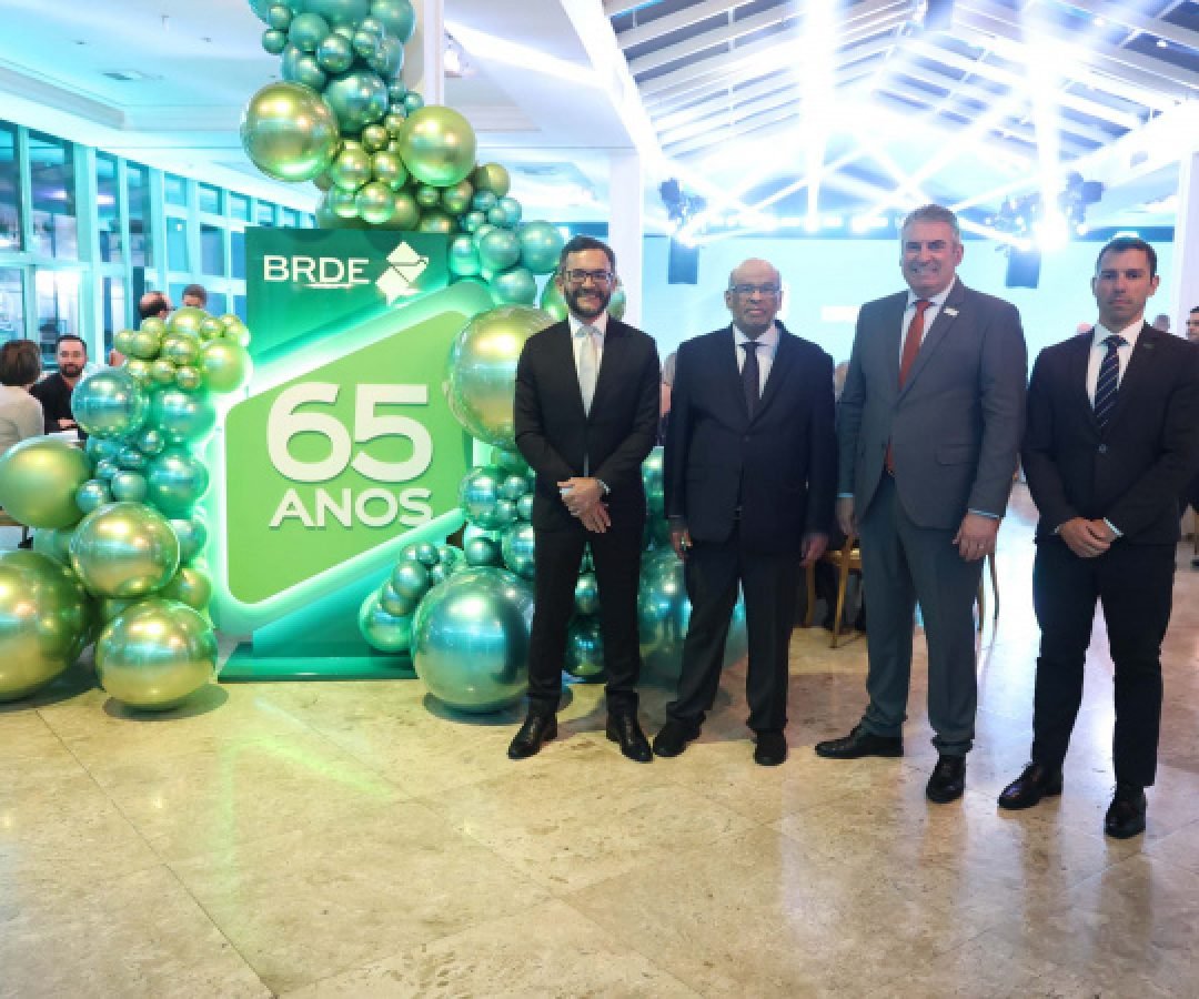 BRDE completa 65 anos com R$ 25 bilhões em carteira e protagonismo na Região Sul